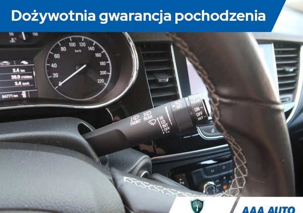 Opel Mokka cena 62000 przebieg: 94770, rok produkcji 2016 z Skawina małe 277